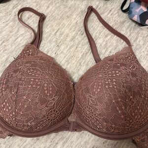 VS PINK Date Super Push Bra